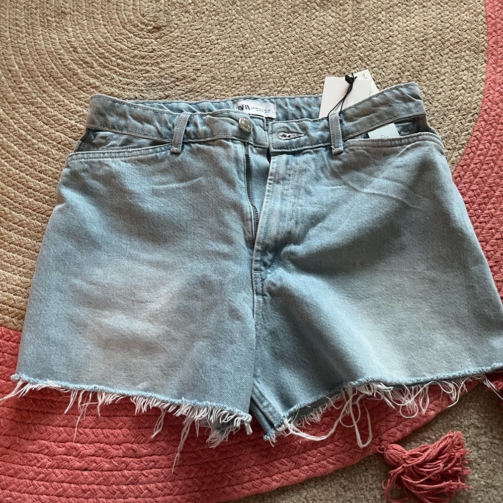 Zara hip cutout jean shorts